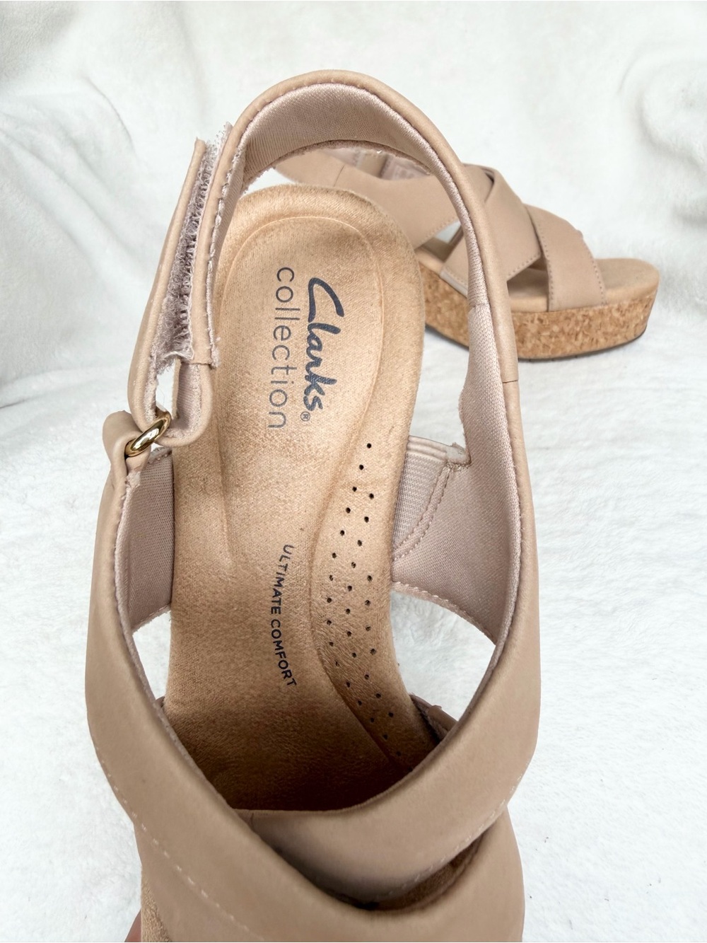 Clarks Women's Nerisa Grace Round Toe Wedge Sandals  Sand Nubuck Size 7M - Picture 10 of 13